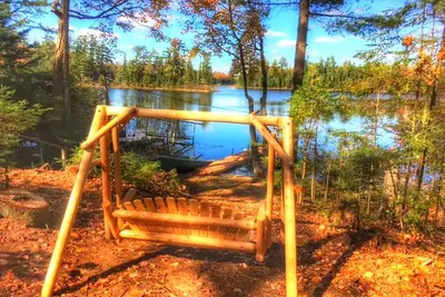 Image de Cabine au bord du lac - Réservez votre cabine classée Premier aujourd'hui
