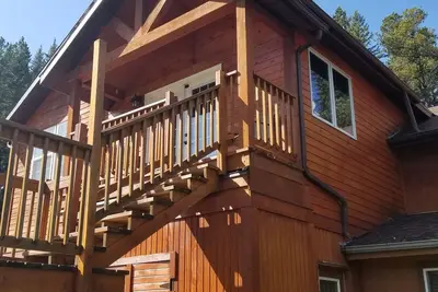 Image de À l'extérieur de Deadwood / Lead dans les magnifiques Black Hills