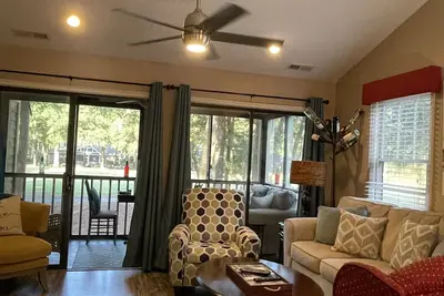 Image de Condo romantique Golf Front, dans les minutes de plantation de Pawley à Beaches & Gated!