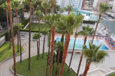 Image de Elégant appartement à Benidorm avec piscine, parking et jardin,