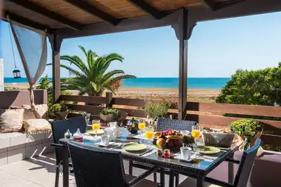 Image de Villa Eva, Villa de luxe à 50 mètres de la mer, dans un quartier très calme.