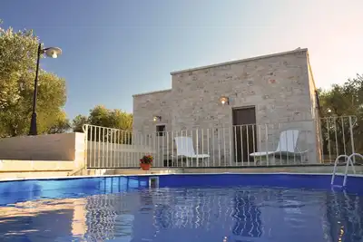 Image de Lamia Pieranna, Villa avec piscine à Cisternino, au cœur des Pouilles