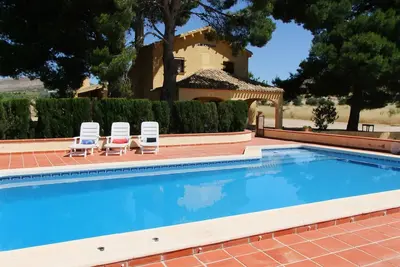 Image de Villa Espagnole Avec Piscine PRIVÉE, Wifi, À 50 Minutes De La Plage