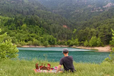 Image de Séjour fabuleux dans la rustique Villa Platanus (est. 1840)