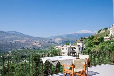 Image de ☀️ Astrostudio 1 ☀️ Appartement avec balcon isolé. Vue sur la mer et la montagne