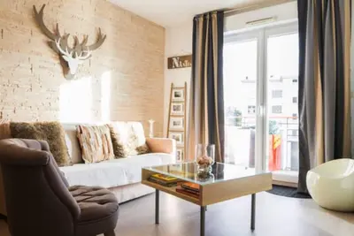Image de Nantes Centre nord au bord de l'Erdre, Vaste appt lumineux & calme (2 chambres)