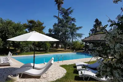 Image de g^te de France 3 épis, 3*, en bord de mer avec piscine, prairie et animaux, wifi