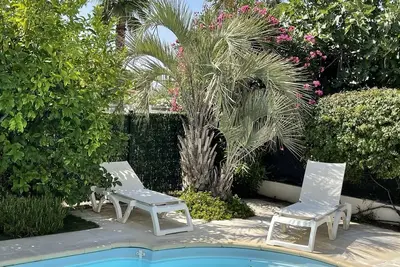 Image de Maison  Villa tous cft ****  6 à 12 pers  piscine ch  à 300 m des plages  lagons