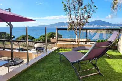 Image de Porticcio: T2 de 45m2, terrasse, plage à pied, grand lit en 180 cm, wifi (fibre)