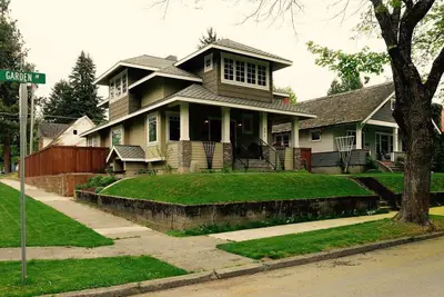 Image de Simply Gorgeous Downtown Home