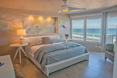 Image de Hou la la! 7ème étage Oceanfront Condo / loft spectaculaire! Wifi gratuit, Moderne / Cotier / Luxe