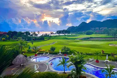 Image de Condo de luxe 3br Los Sueños Del Mar 3e, voiturette de golf et laissez-passer pour le club de plage inclus