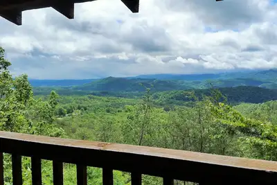 5 étoiles classé bain à remous confortable Loft cabine à couper le souffle Smoky Mountain View