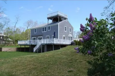 Image de ** Spectaculaire maison en bord de mer ** Printemps \/ Eté 2020 réduit 1000 $ par semaine
