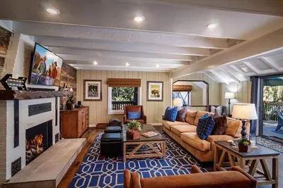 Image de Lodge de terrasse | Luxe 4bd \/ 4ba, Emplacement 14, Salle de jeux, Dock, Au Village