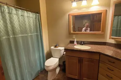 Image de 4 chambres, 2 3\/4 maison de bain, animaux domestiques Accueil sympathique. Pour 8 adultes confortablement
