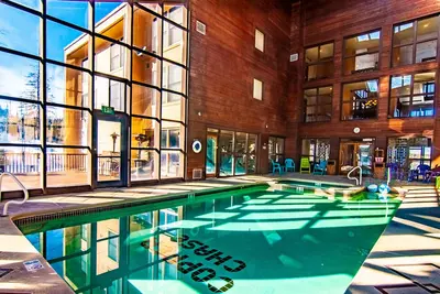 Image de Brian Head Royale Suite Queen, Pool & Jacuzzi, Ski-I \/ O, 3 Br +, 2 salles de bain, 14 couchages