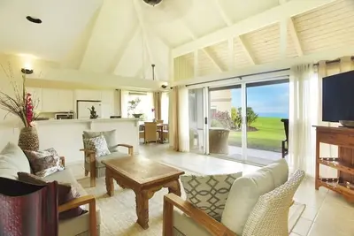Image de Le Lotus Blanc Oceanfront Hale