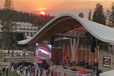 Image de Aux premiers rangs des festivités estivales!