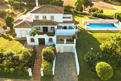 Image de San Roque Club Villa de luxe