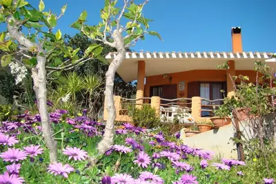 Image de Villa avec jardin à Solanas - Wifi - Air conditionné - Relax! ! ! ! 🌊 🏖