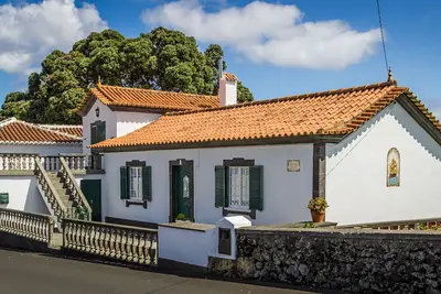 Image de Vivenda Gomes (Al) - Maison traditionnelle et confortable avec vignoble et vue mer