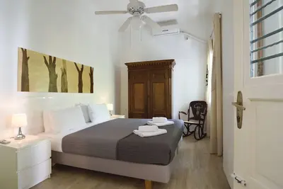 Image de Appartement Athènes Vert avec Jardin et Balcon
