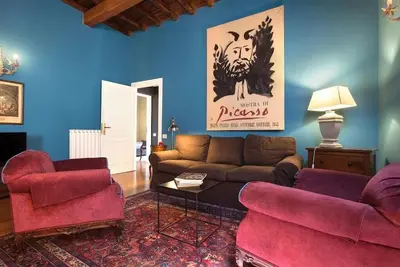 Image de Picasso luxe et modernité sur 120 m ² avec des meubles de qualité et d'antiquité