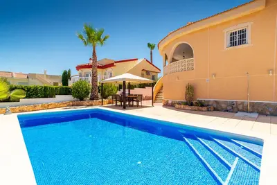 Image de Villa Lanzarote - Piscine privée, barbecue et vue panoramique - C. Quesada - 8 personnes