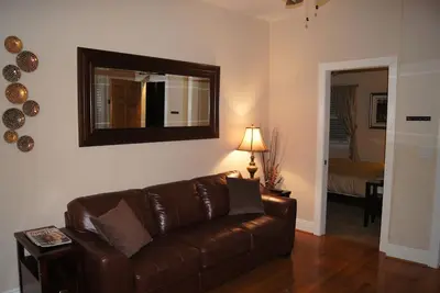 Image de Historic Victorian 1br / 1ba - Proche du centre de conventions