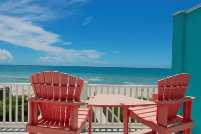 Image de Oceanfront 3br + Qn Alcove + 2. 5ba