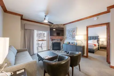 Image de Récemment rénové, 1 Bdr de 775m² (adjacent à un studio de 360m² peut être vendu en tant que 2 Bdr)