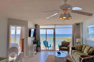 Image de Magnifique condo Oceanfront 3 chambres pour 6-10 personnes - draps inclus.