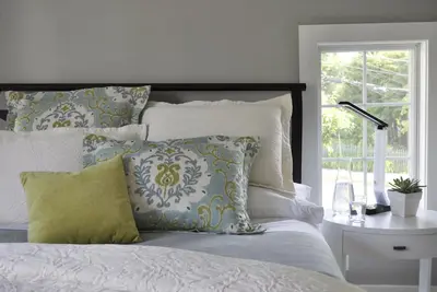 Image de Suite bien-être niché dans Downtown Burlington