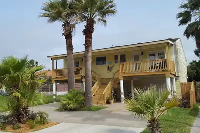 Image de Le Kingfish Cottage - 4br \/ 4ba - Venez à la maison à la plage!