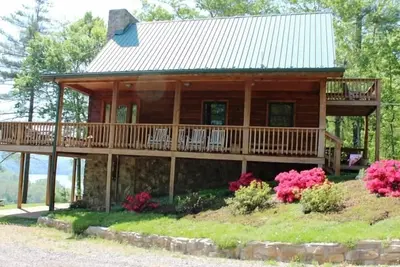 Image de Luxury Lake Cabin par New River Trail w \/ Dock \/ Canoës \/ Hammam \/ Cheminées. . .