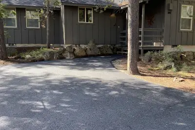 Image de Cabine Sunriver 3 Br \/ 2 Bath récemment rénovée avec WiFi, A \/ C, Sharc Pass