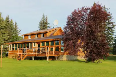 Image de Unique de l'Alaska, le Real Log Maisons de vacances situé sur une Natural 14 Acre Homestead.