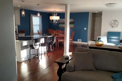 Image de Belle et ouverte maison privée 2 Bdrm à Mission, Ks-près de tout