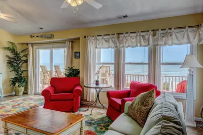 Image de \"Comes A Time\" Oceanfront - Emplacement super pratique, proche de tout!