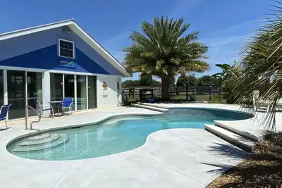 Image de Cottage avec piscine sur Horse Farm