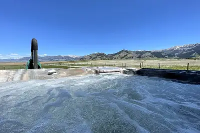 Image de Superbe maison 3bd sur 20 acres avec vue à 360 ° sur la montagne, à seulement 5 miles de Bozeman!