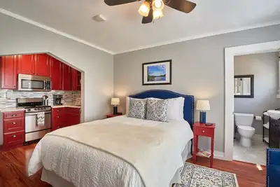 Image de Au-dessus de la scène du centre-ville, séjournez au Yamhill Flats: Suite 4