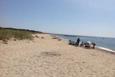 Image de Une escapade automnale parfaite pour deux familles! À quelques pas de la plage privée! 11 couchages.