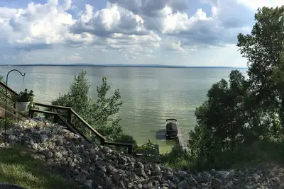 Image de Serene Oneida Lake Lakefront Property: Ă quelques minutes de la plage de Sylvan!
