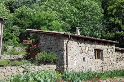 Image de Grand gîte en pierre au coeur de l'Ardèche