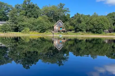 Image de Lochside Lodge de luxe avec bain Ă remous sur la rive du Loch Awe