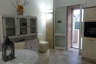 Image de Maison dans le village, avec terrasse vue mer, pour des vacances reposantes dans le Salento