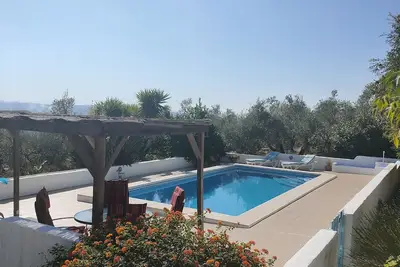Image de 2 Villas, 10 couchages (6 + 4) en hiver 4 couchages
