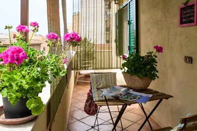 Image de Penthouse lumineux au coeur de la ville Internet WiFi gratuit